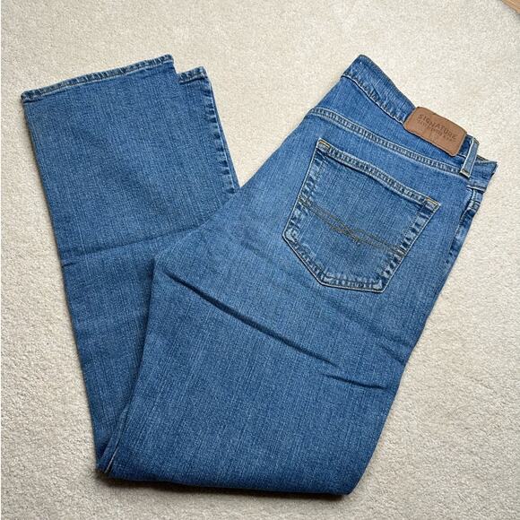 Levi's Signature: S67 Athletic Light-Medium Blue Jeans - Picture 2 of 7